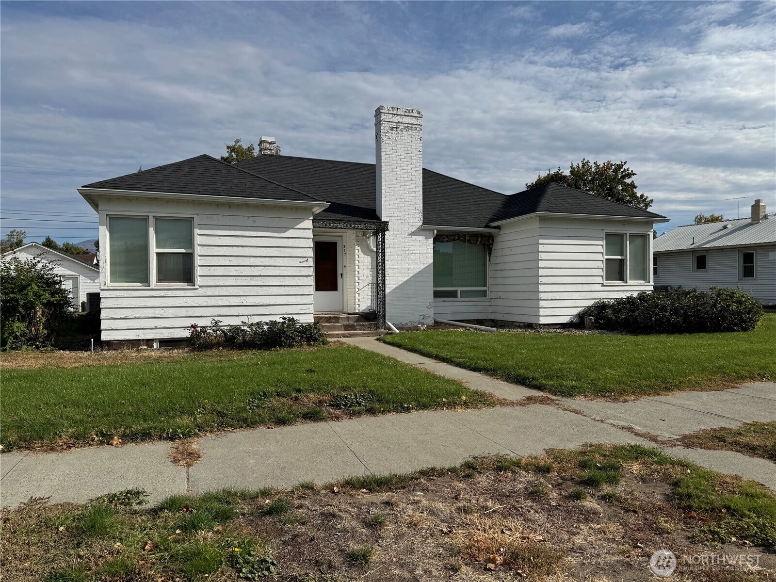 317 Ash St S Unit  Omak WA 98841