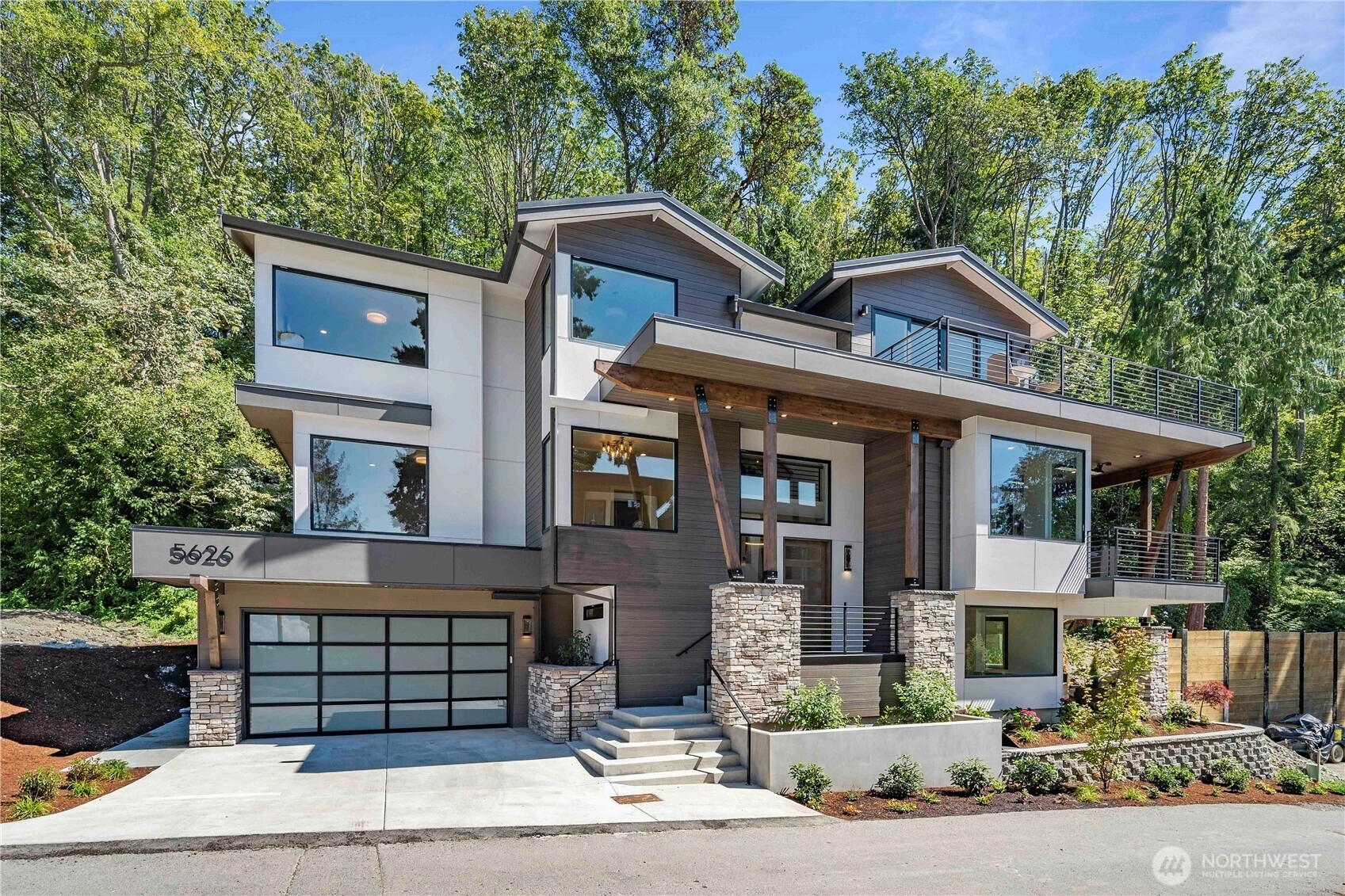 5626 Beach Dr SW Unit  Seattle WA 98136