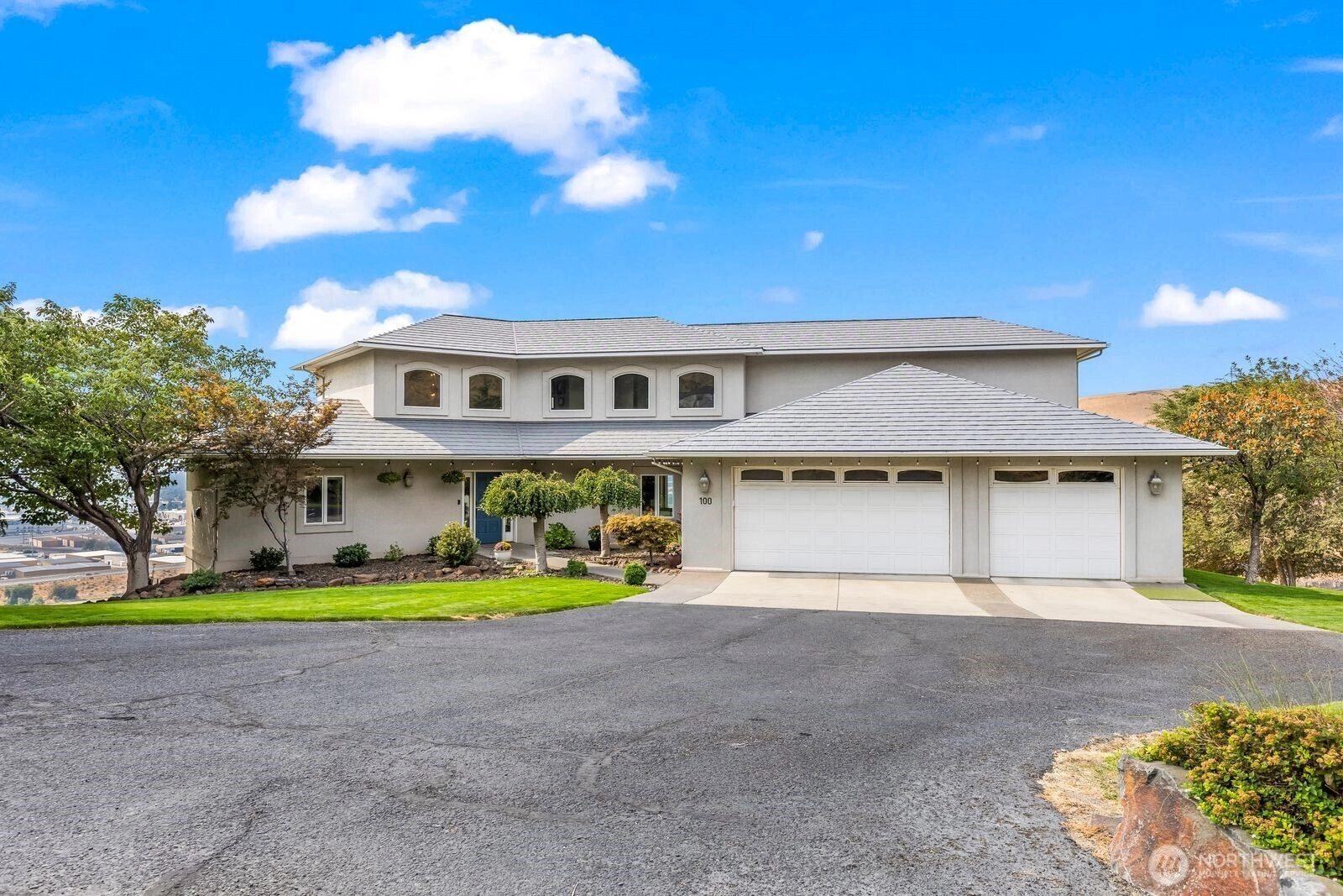 100 Siegmund Pl Yakima WA 98942