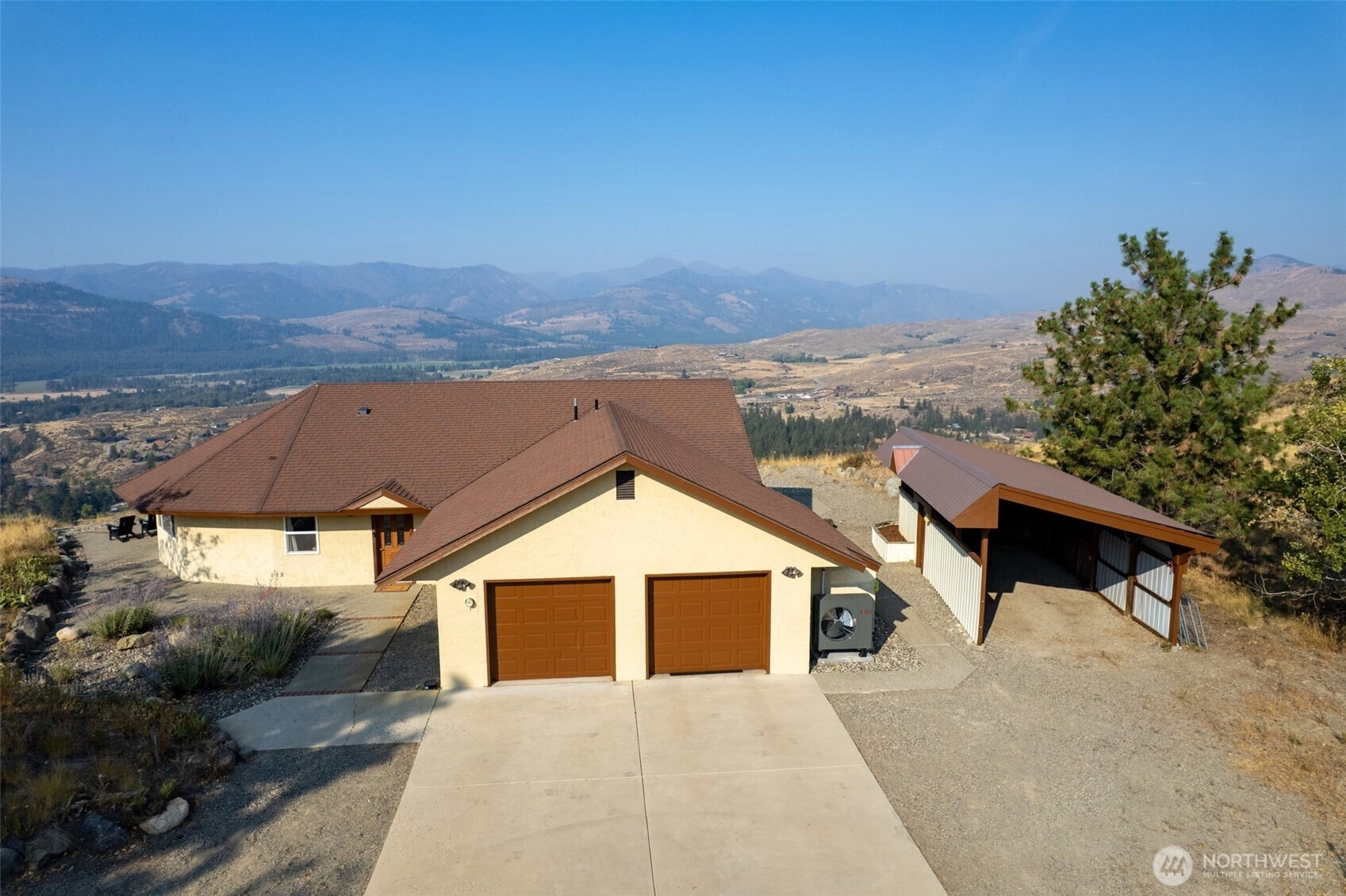 25 Deer Trails Way Winthrop WA 98862