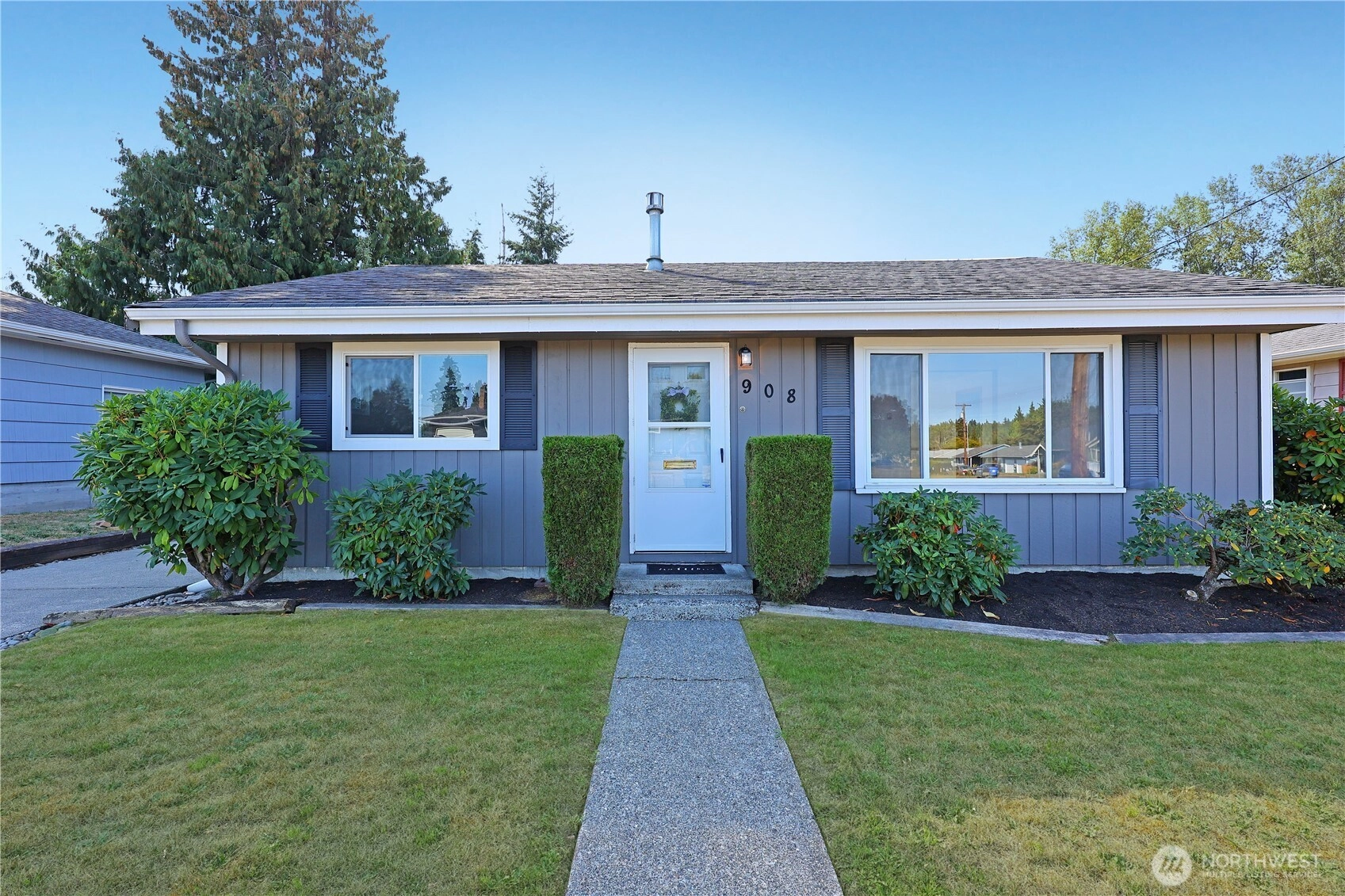 908 Willow St Sumner WA 98390