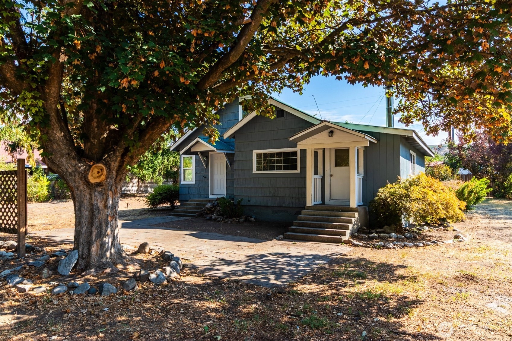 218 B 7th St Unit  Tonasket WA 98855