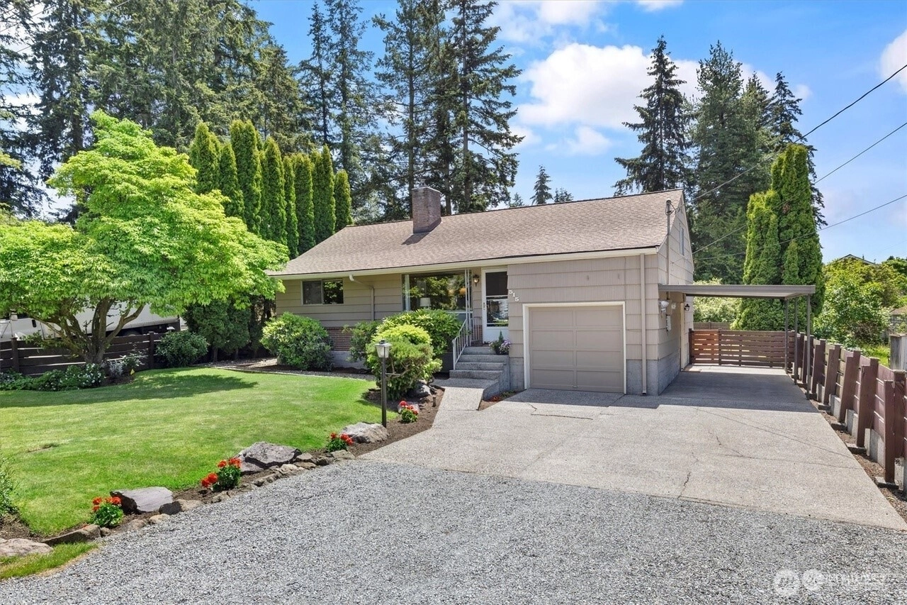 515 NE 123rd St Seattle WA 98125
