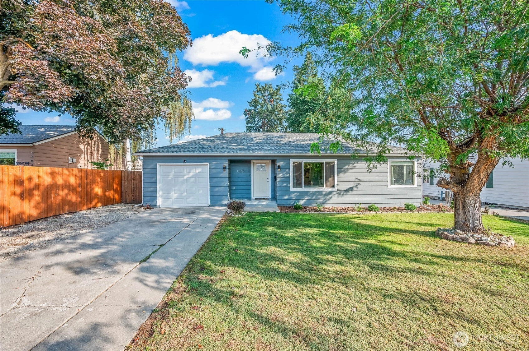 1126 8th St Unit  Wenatchee WA 98801