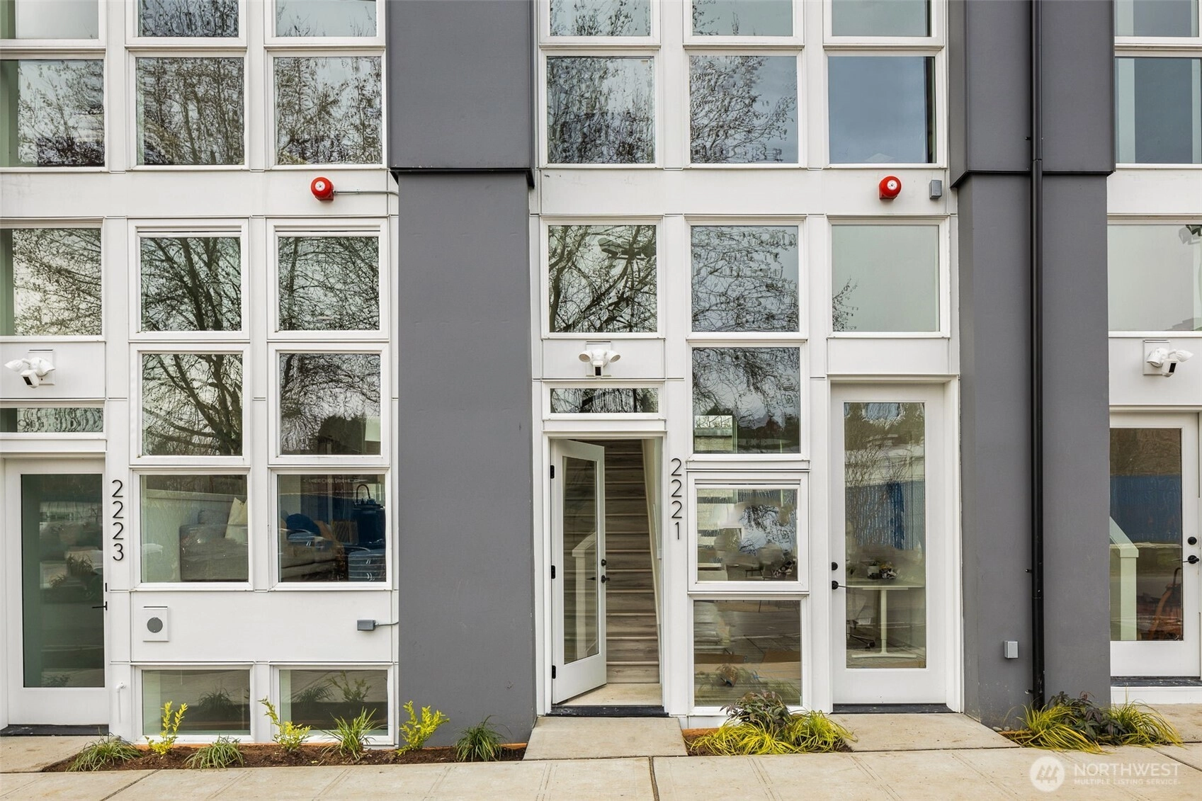 2219 25th Ave S Unit  Seattle WA 98144