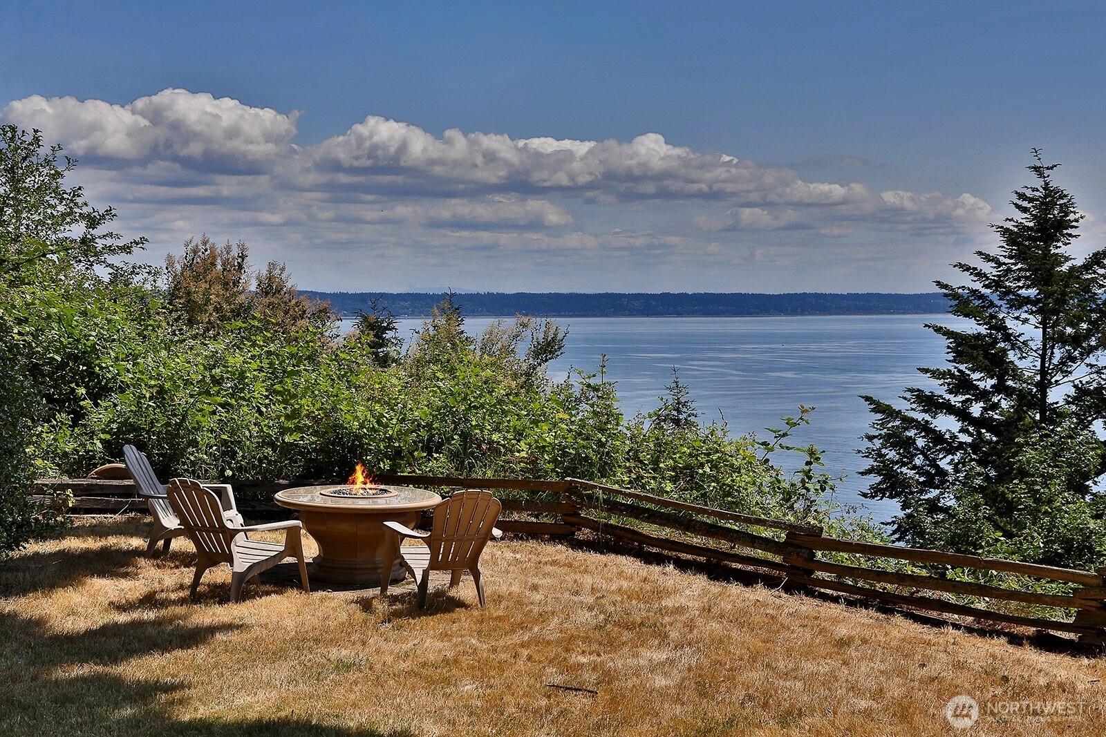 3644 Fidalgo Dr Clinton WA 98236