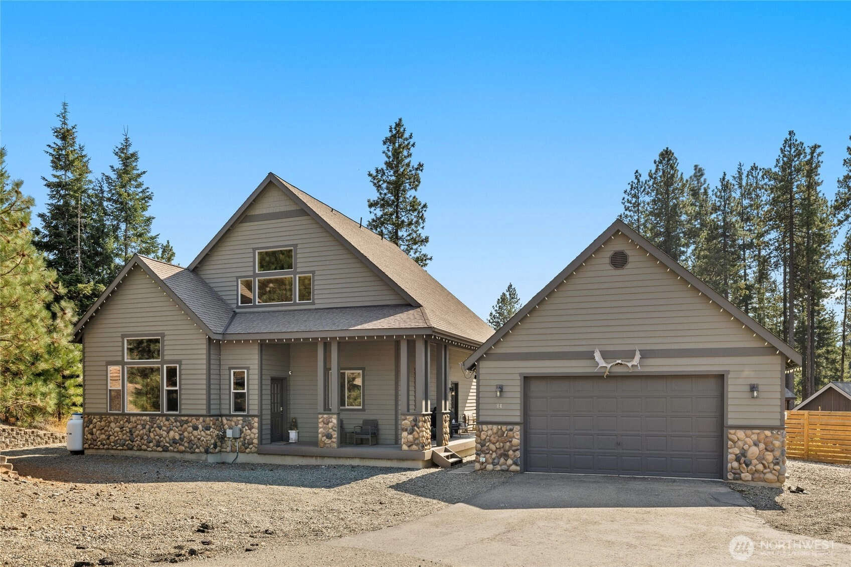84 Wintergreen Ln Unit  Ronald WA 98940