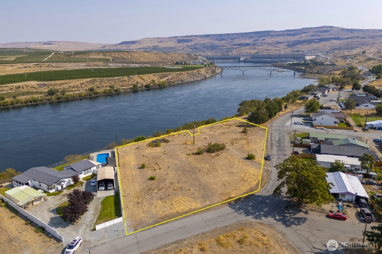 1921 Columbia Blvd Bridgeport WA 98813