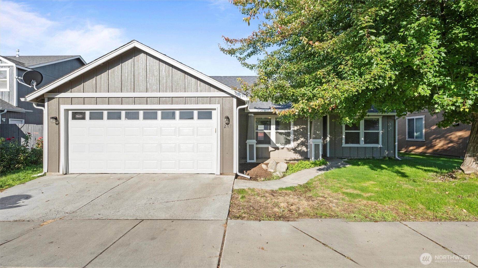 247 NW Laurella Ln College Place WA 99324