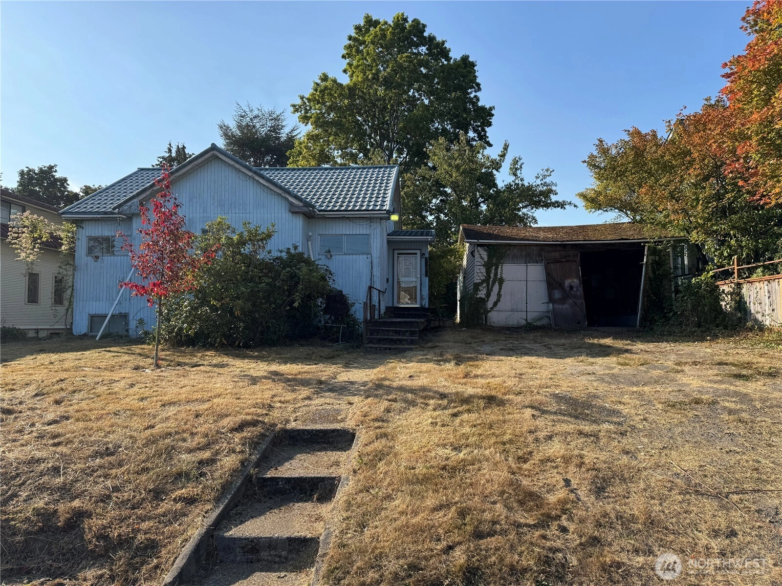 4939 SW Bruce St Seattle WA 98136