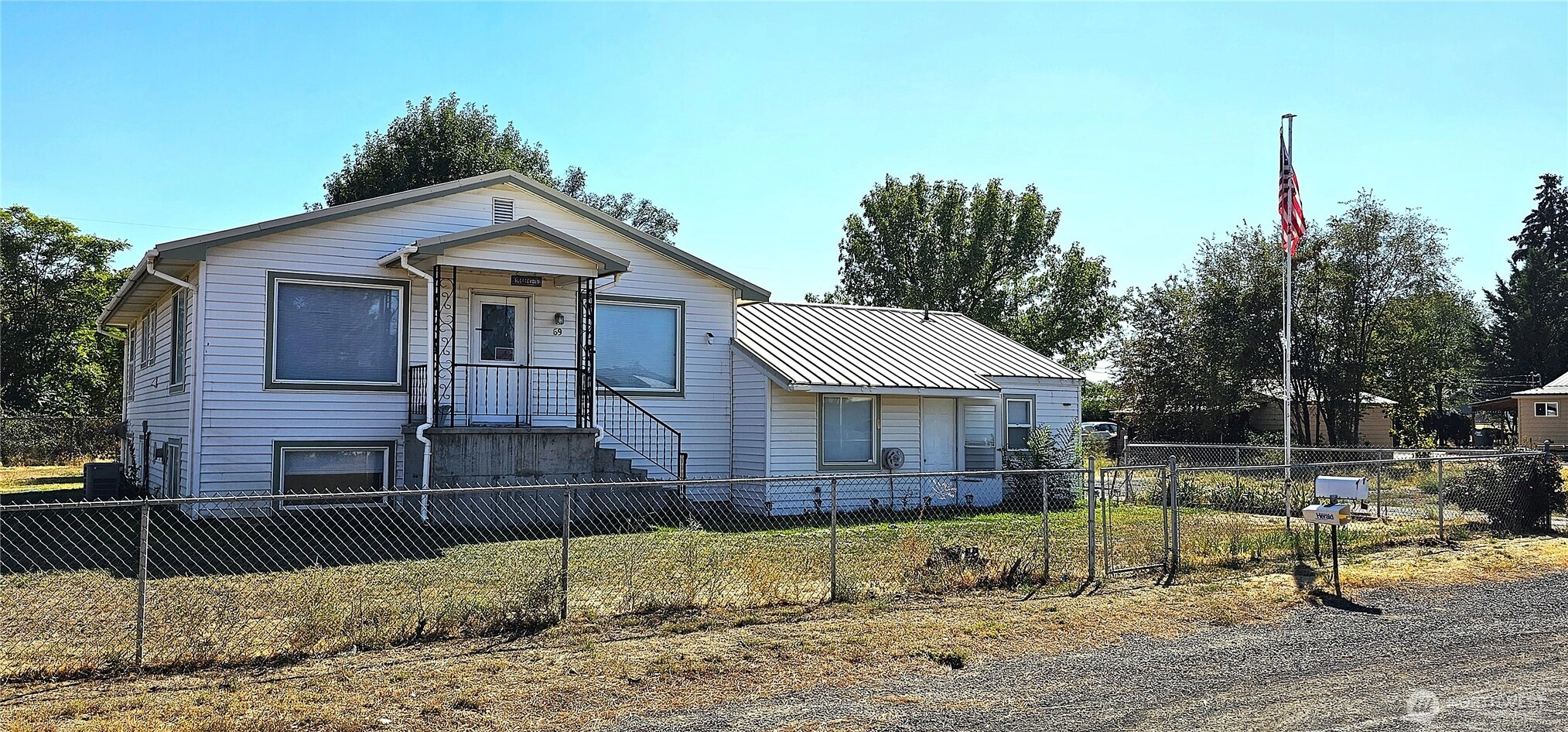 69 Adrian Ave NW Soap Lake WA 98851