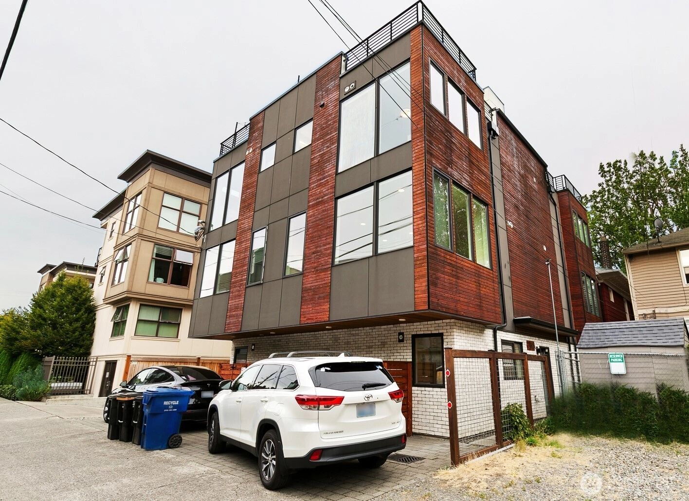 119 A 18th Ave E Seattle WA 98122