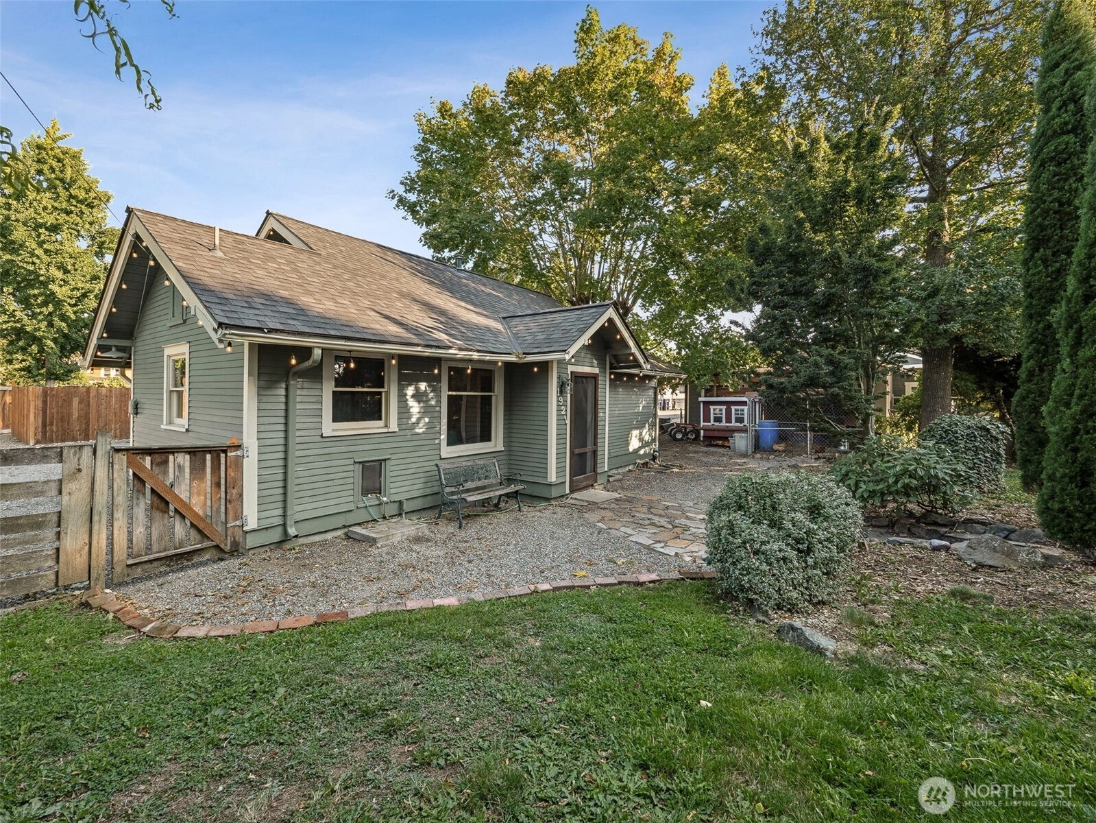 1921 Division St Enumclaw WA 98022