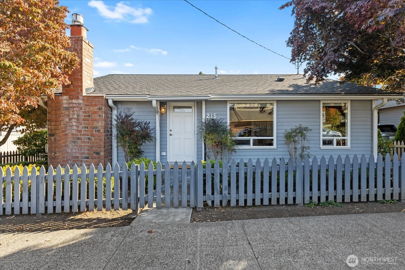 215 6th Ave S Edmonds WA 98020