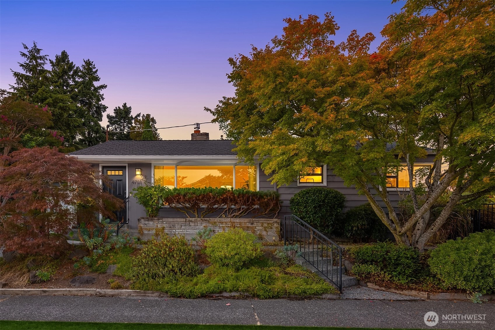 4701 46th Ave NE Unit  Seattle WA 98105