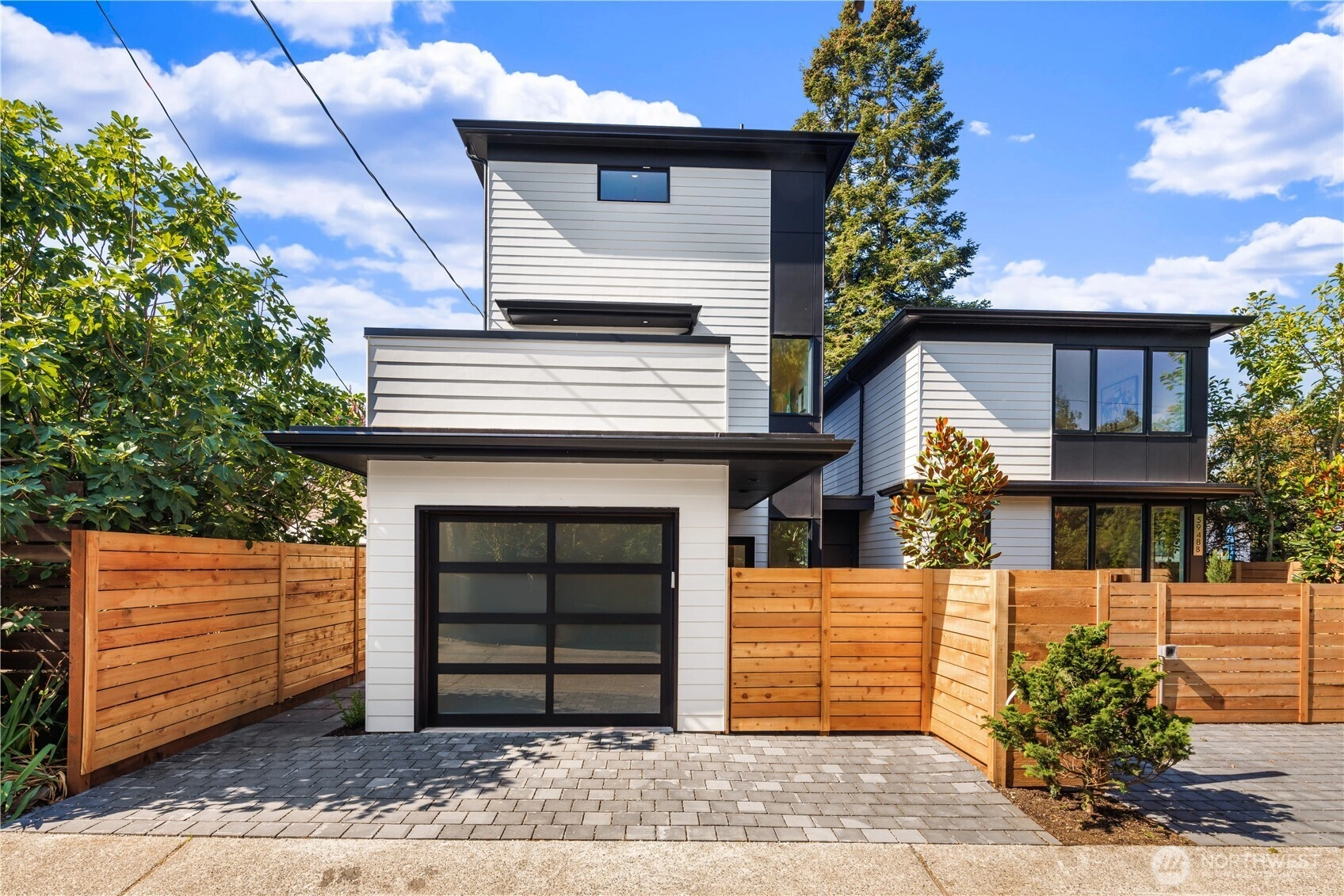 5948 39th Ave SW Seattle WA 98136