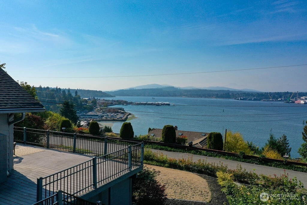 343 Farragut Ave N Port Orchard WA 98366
