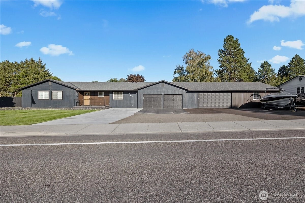509 S Kellogg St Unit  Kennewick WA 99336