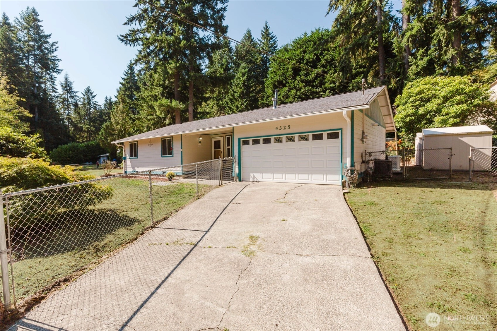 4325 Fir Dr NE Unit  Bremerton WA 98310