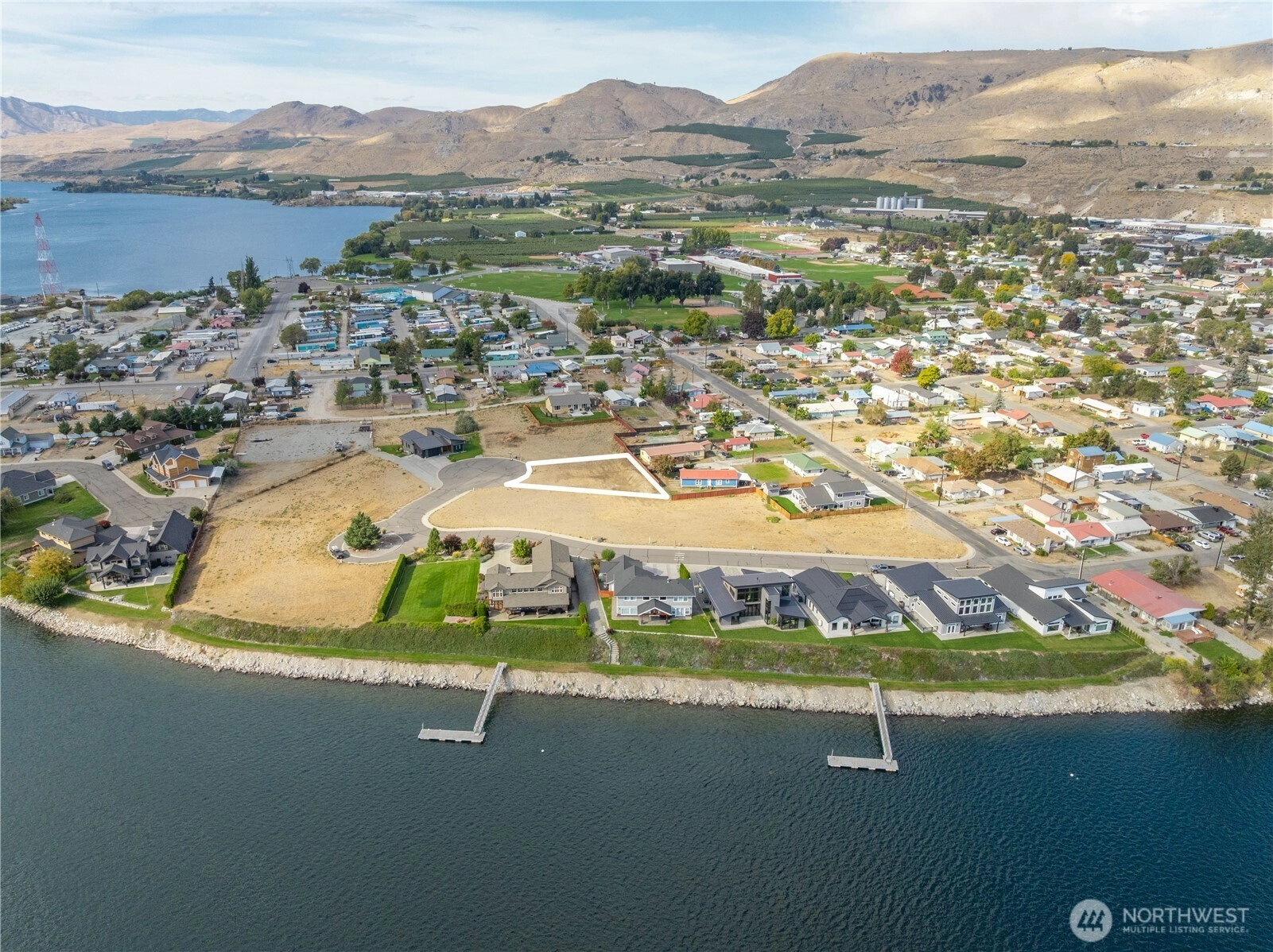 721 Heron Ct Unit  Brewster WA 98812