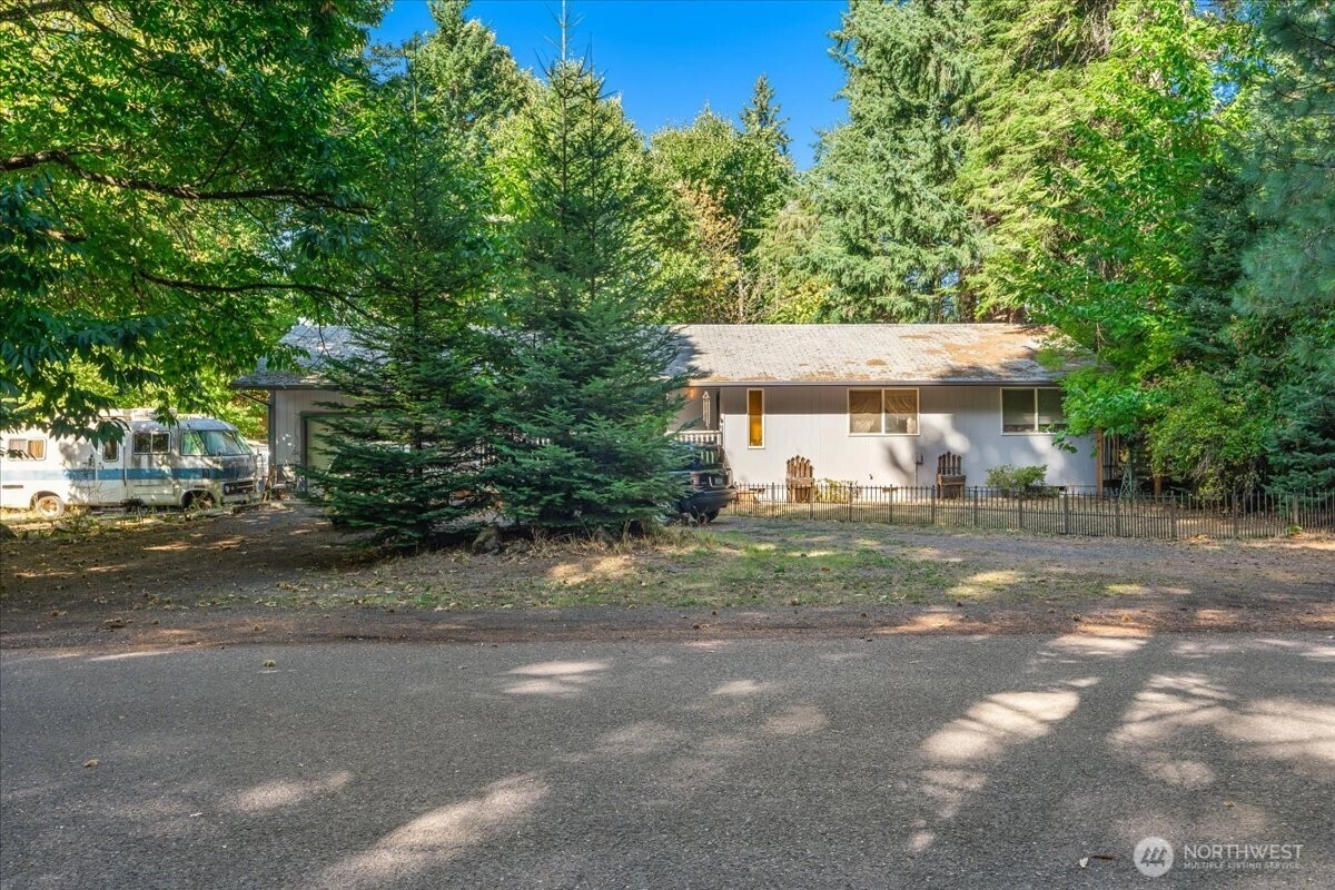 112 Eyman Cemetary Rd Unit  Carson WA 98610