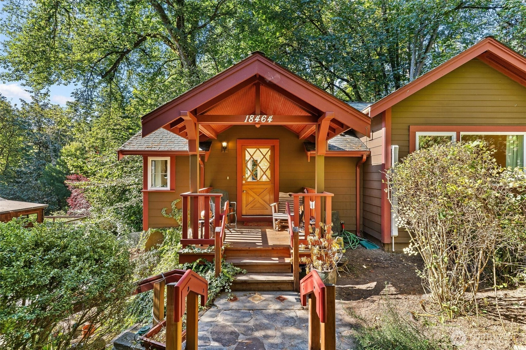 18464 47th Pl NE Unit  Lake Forest Park WA 98155