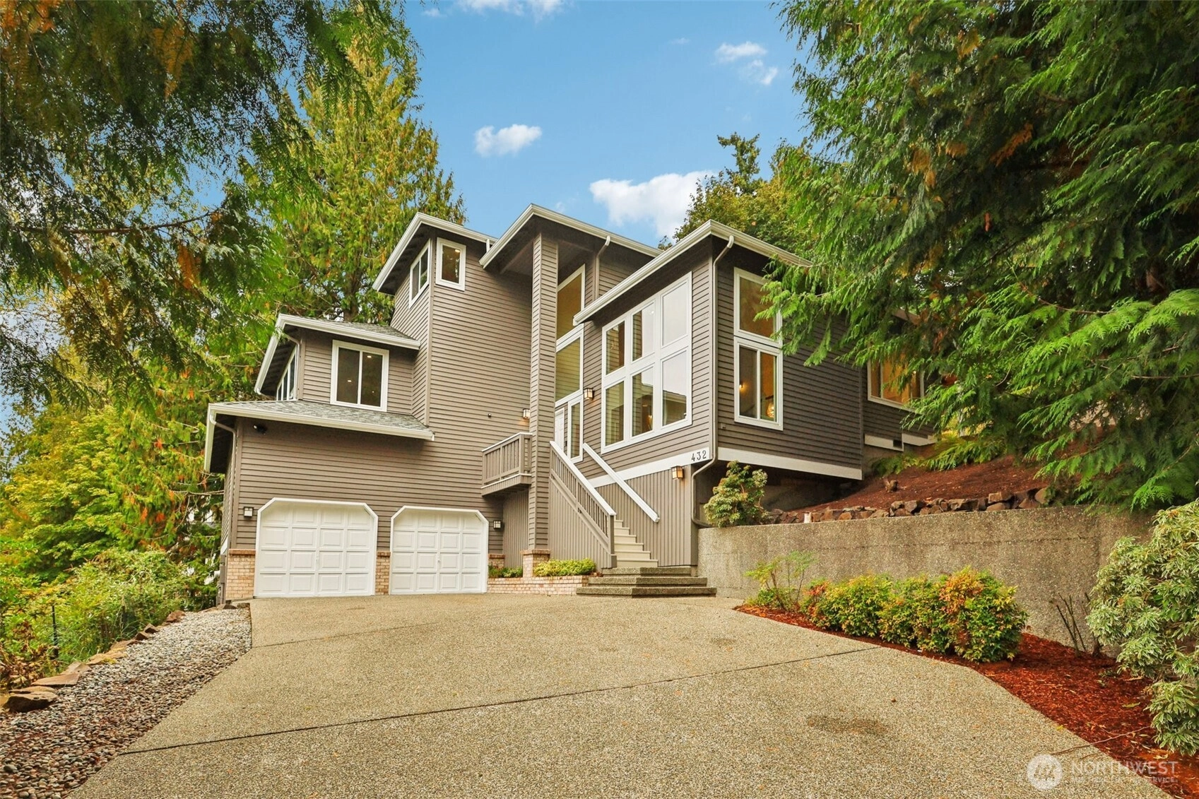 432 209th Ave NE Sammamish WA 98074