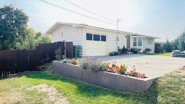 1162 3rd Ave N Unit  Okanogan WA 98840