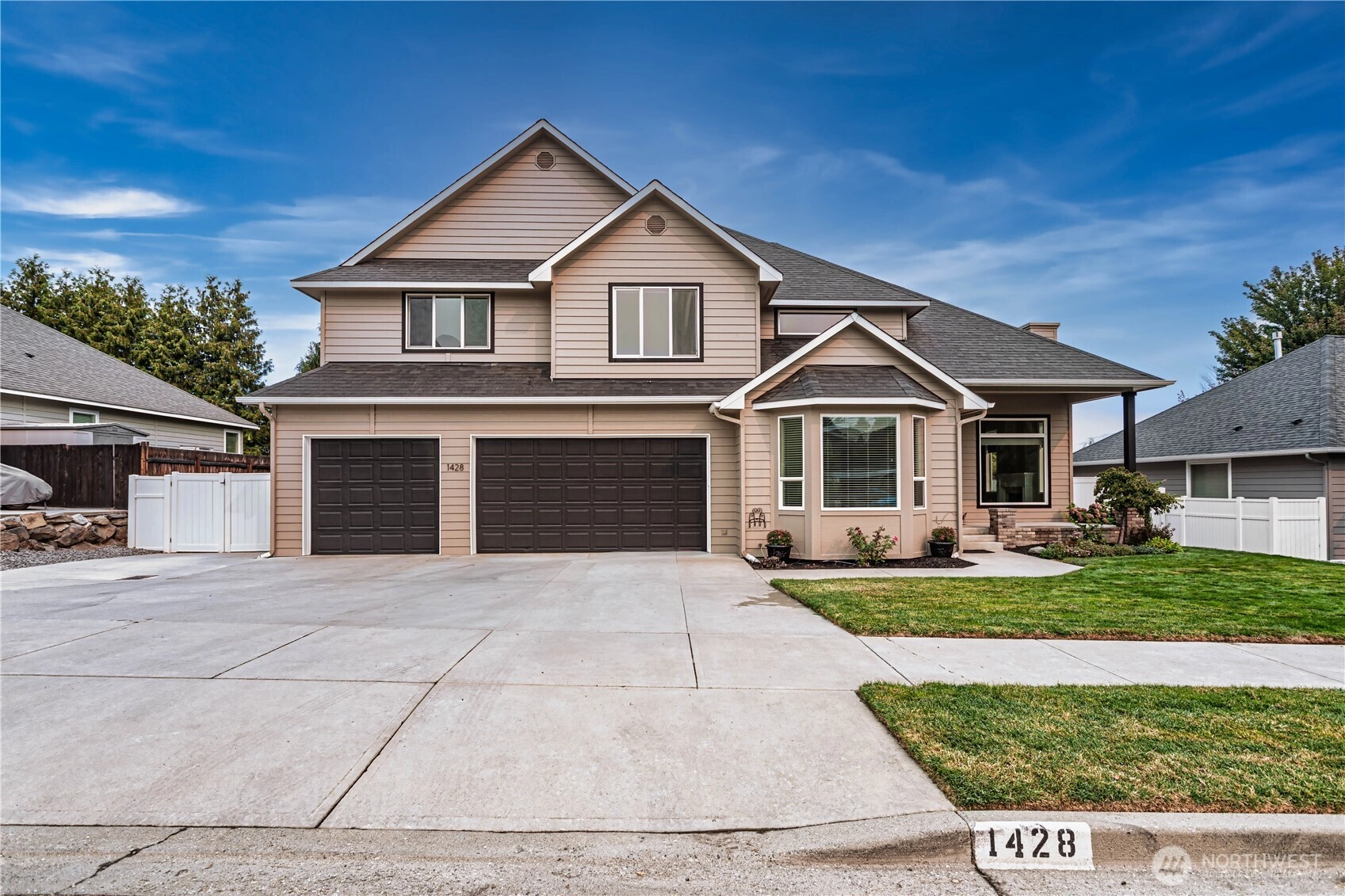 1428 John St Wenatchee WA 98801