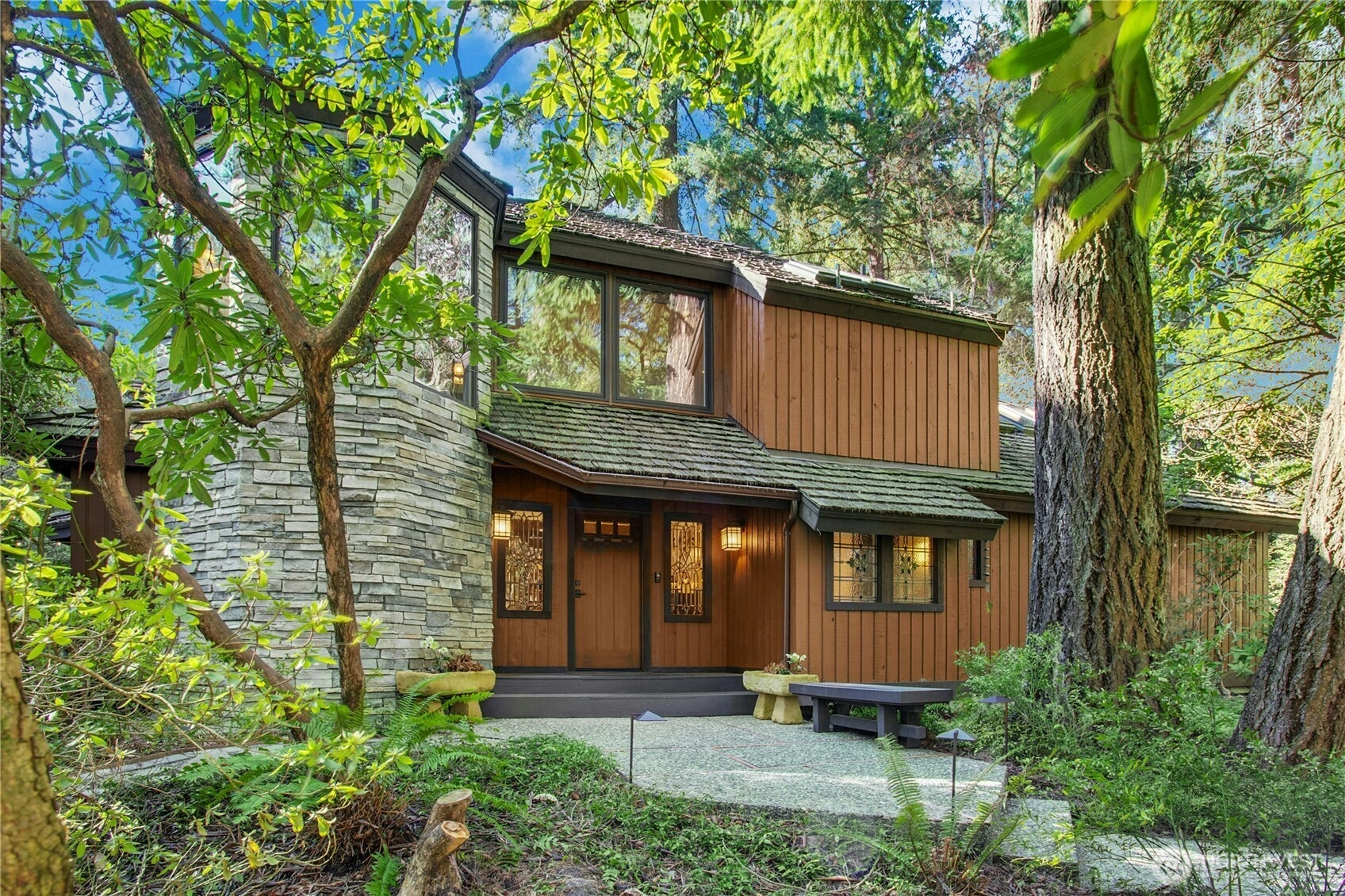 1815 102nd Pl SE Unit  Bellevue WA 98004