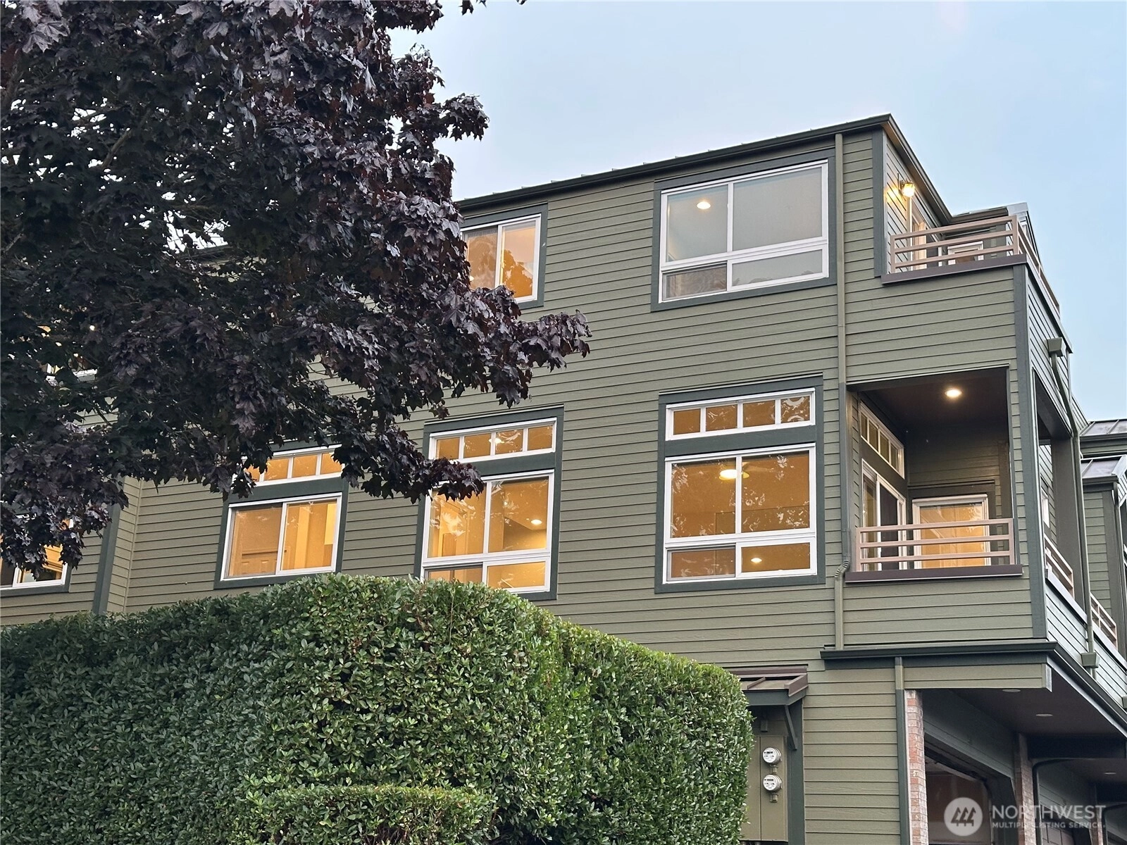 327 2nd Ave S Kirkland WA 98033