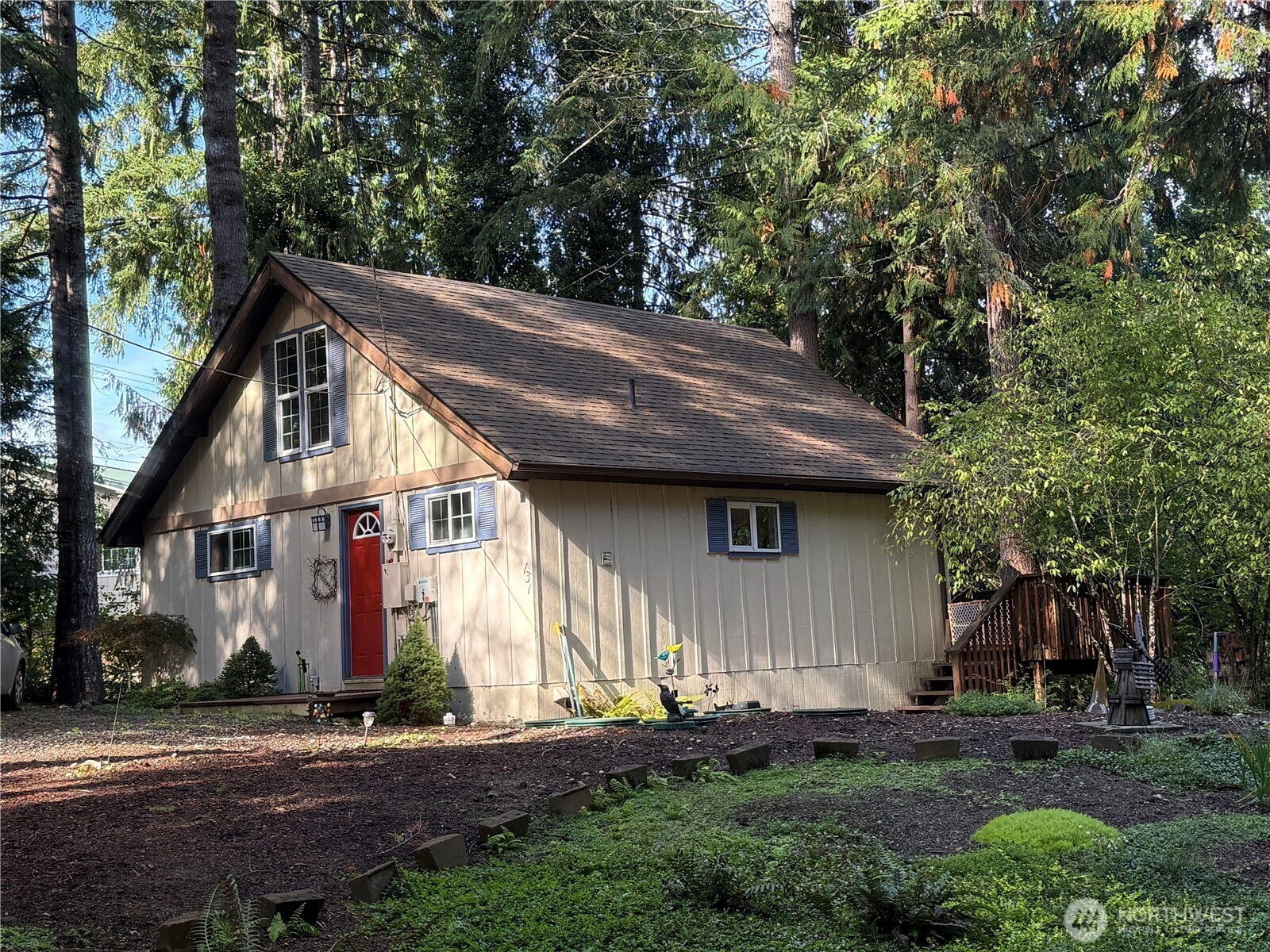 131 E Mountain View Ln Belfair WA 98528