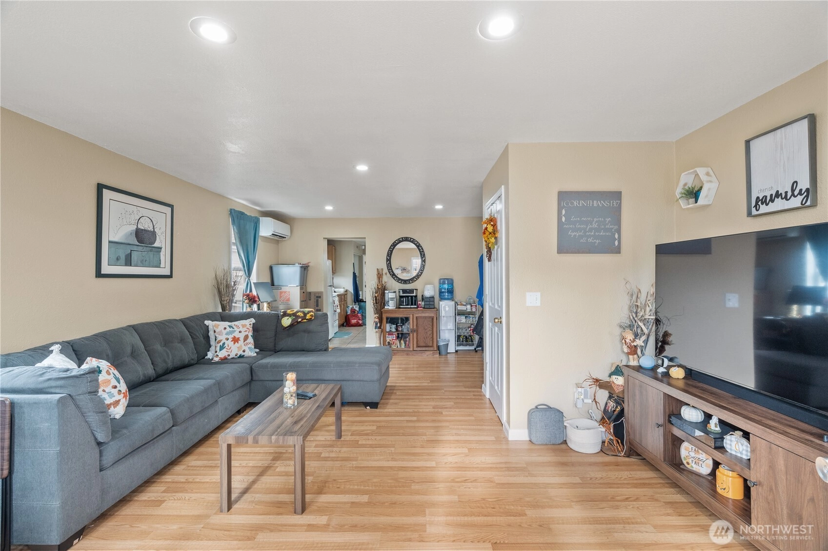 410 11th St Unit  Hoquiam WA 98550