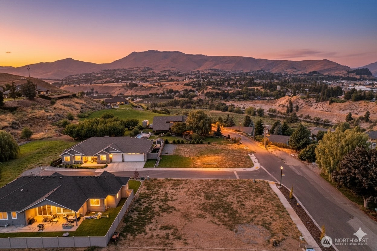 2140 Covey Ridge Lane Unit  Wenatchee WA 98801