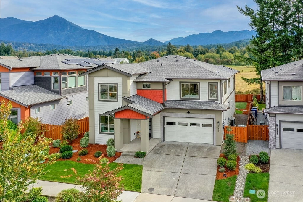 1099 SE 14th Pl North Bend WA 98045