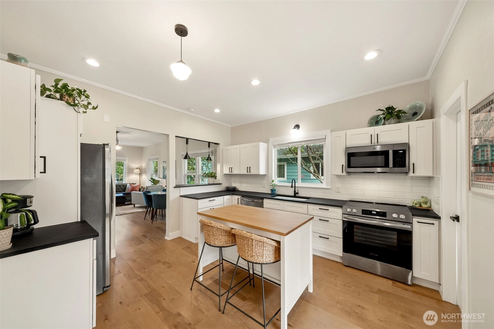 5211 N Winnifred St Ruston WA 98407