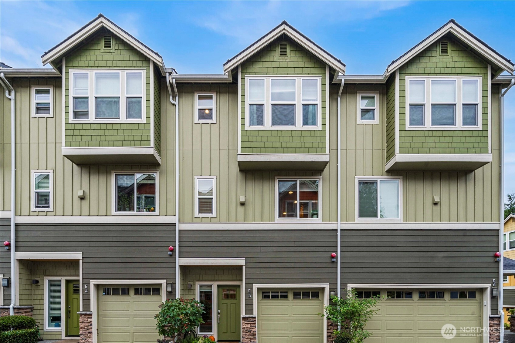 23000 NE 8th Unit E5 Unit E5 Sammamish WA 98074