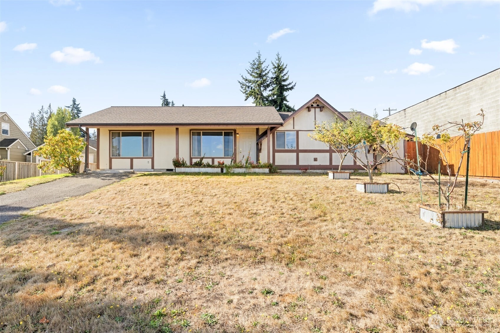 934 W 13th St Port Angeles WA 98363