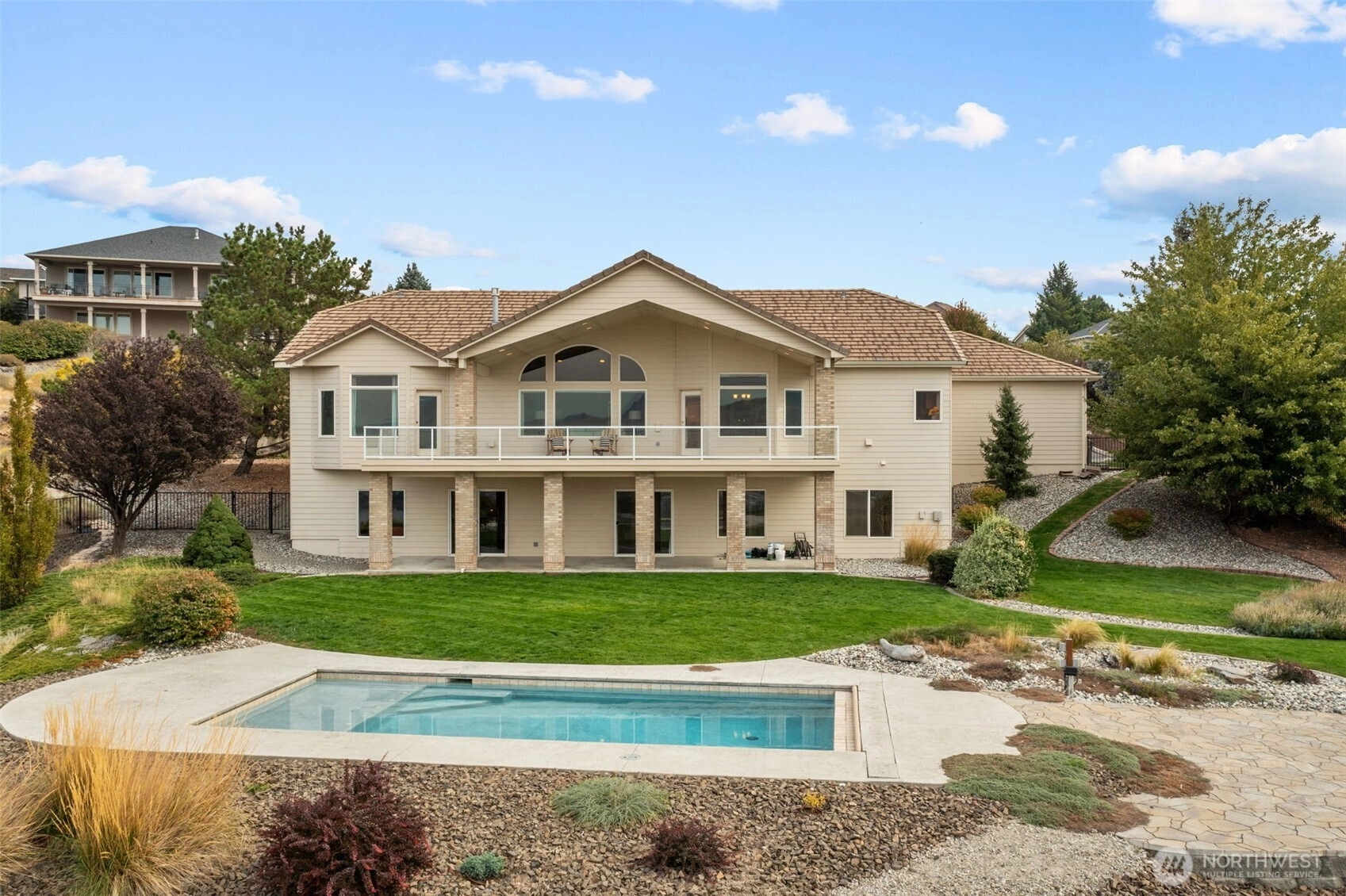 2330 Enchantment View East Wenatchee WA 98802