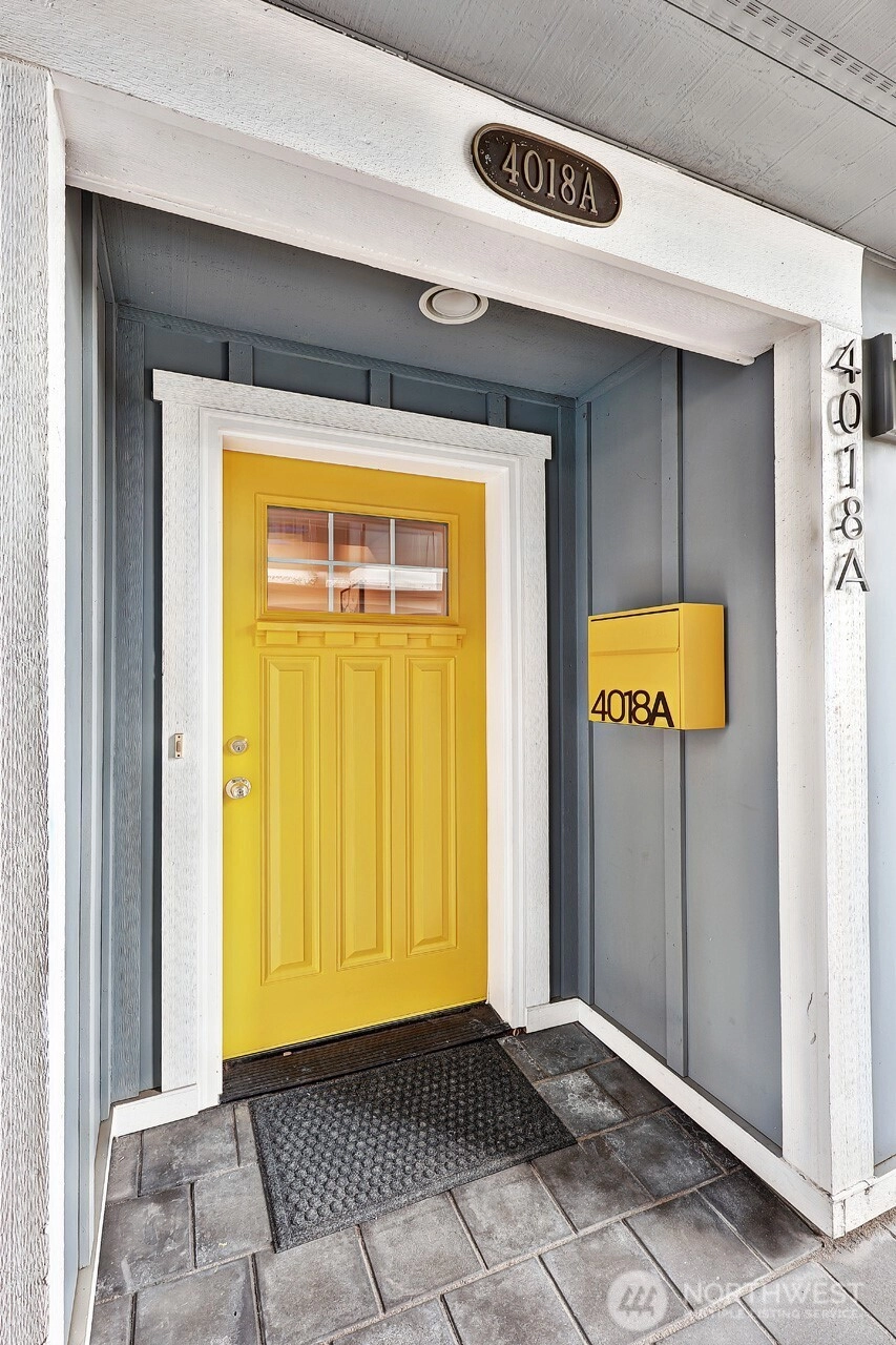 4018 Linden Ave N Unit A Unit A Seattle WA 98103