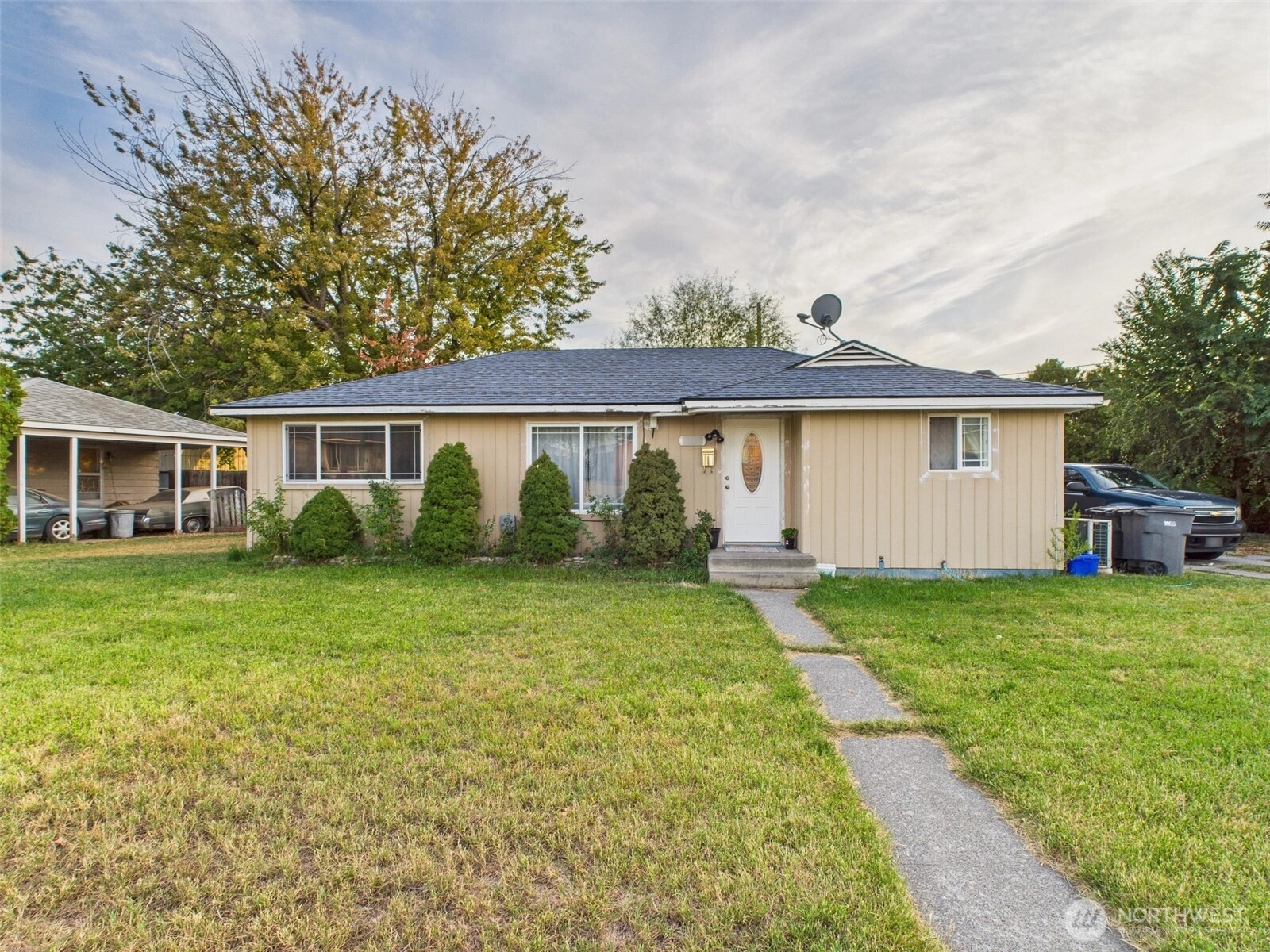 626 S Everett St Kennewick WA 99336