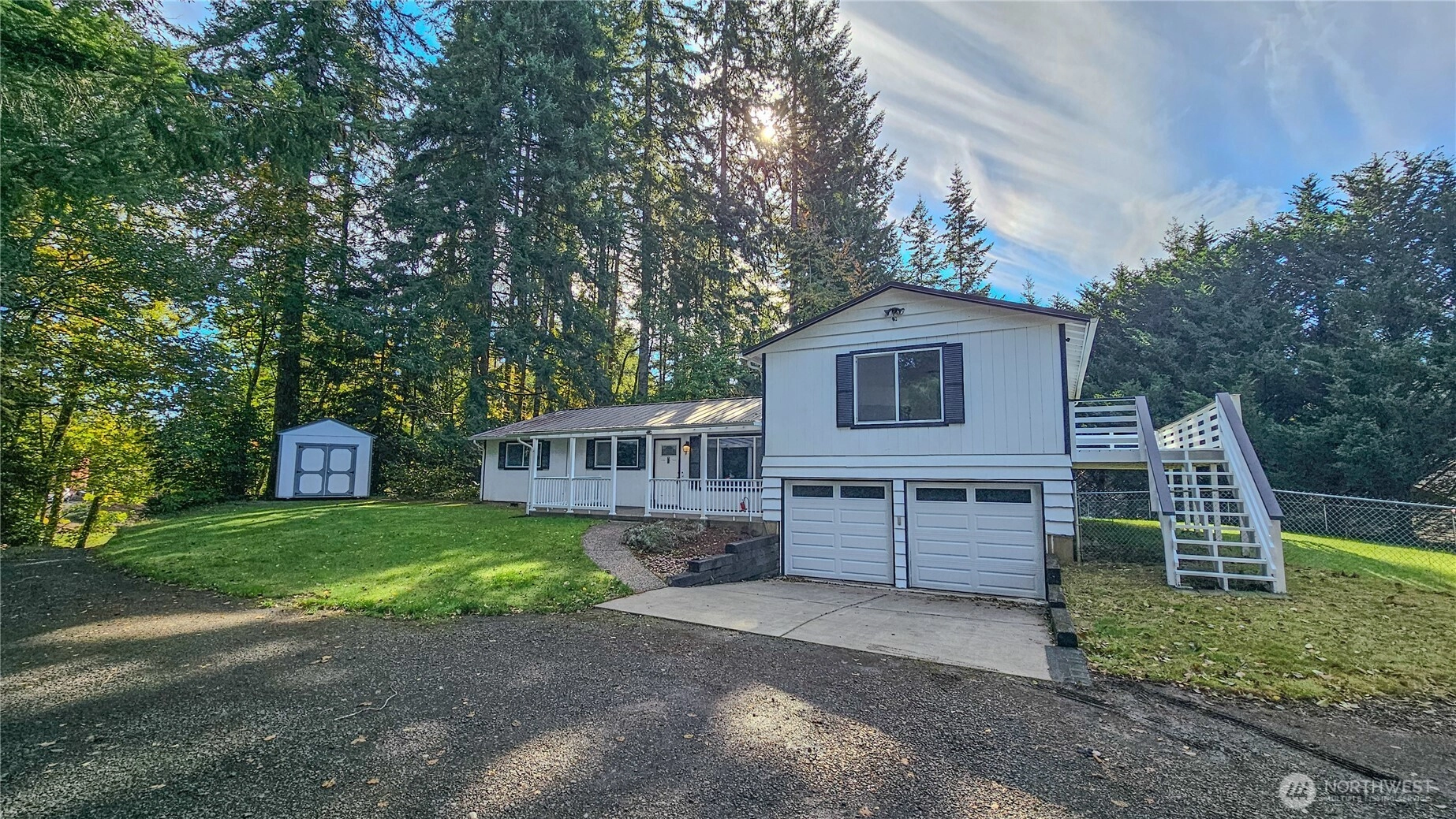 55 Meadowood Dr Elma WA 98541