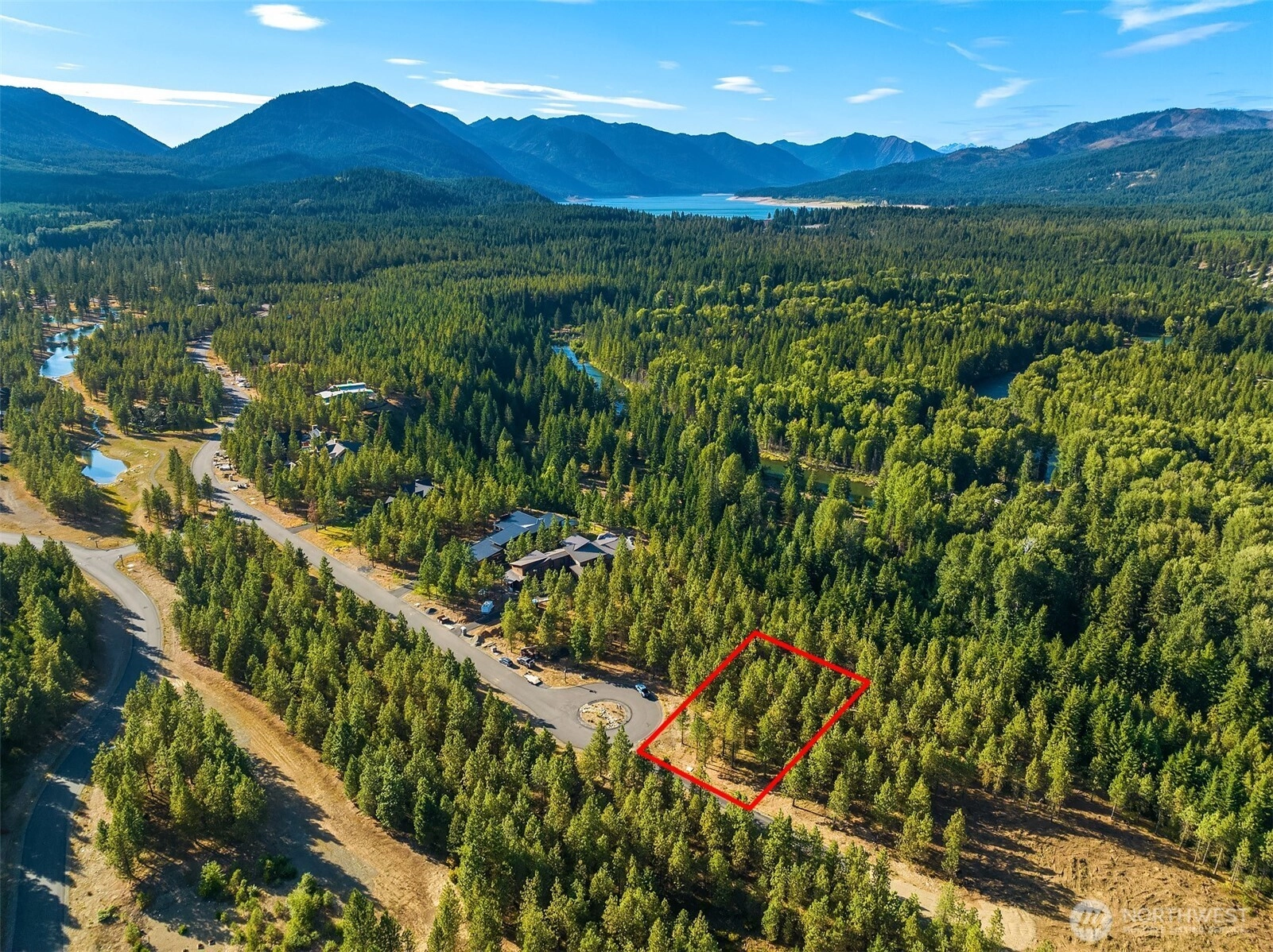 951 Gold Leaf Ln Cle Elum WA 98922