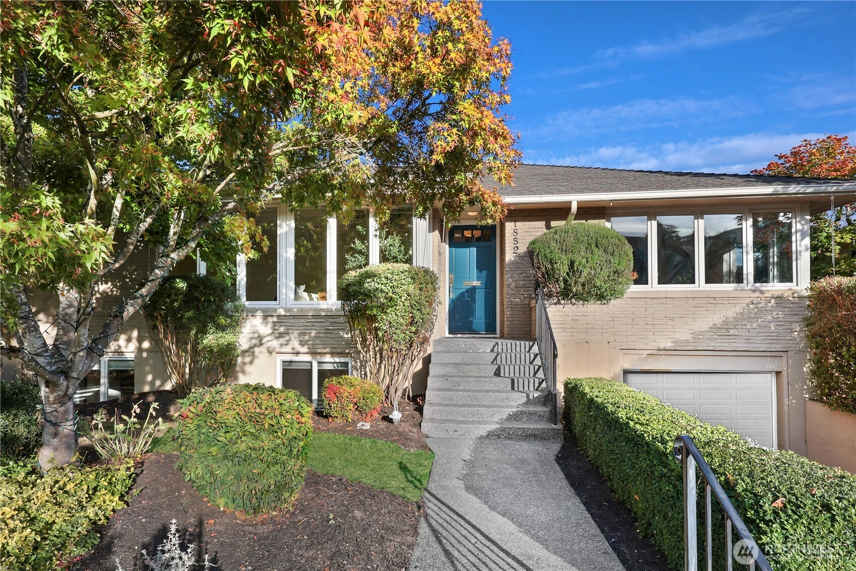 1852 40th Ave E Seattle WA 98112