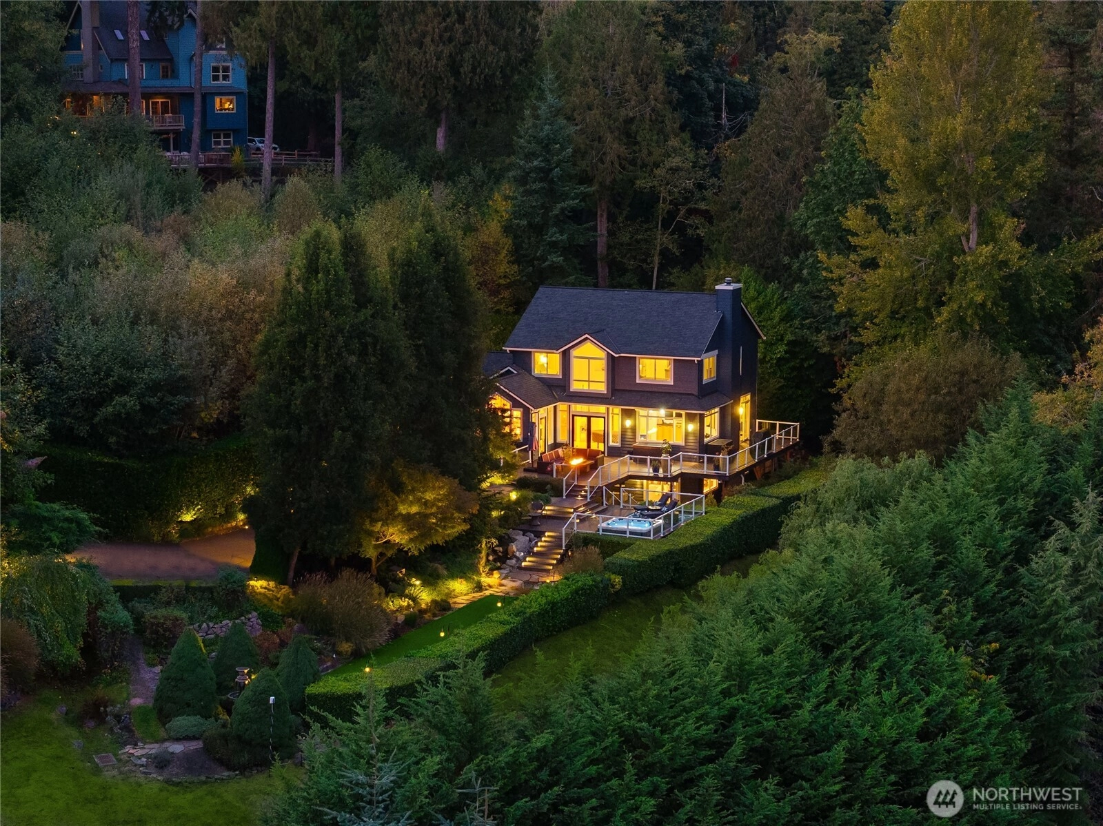 6705 NE Dapple Ct Bainbridge Island WA 98110