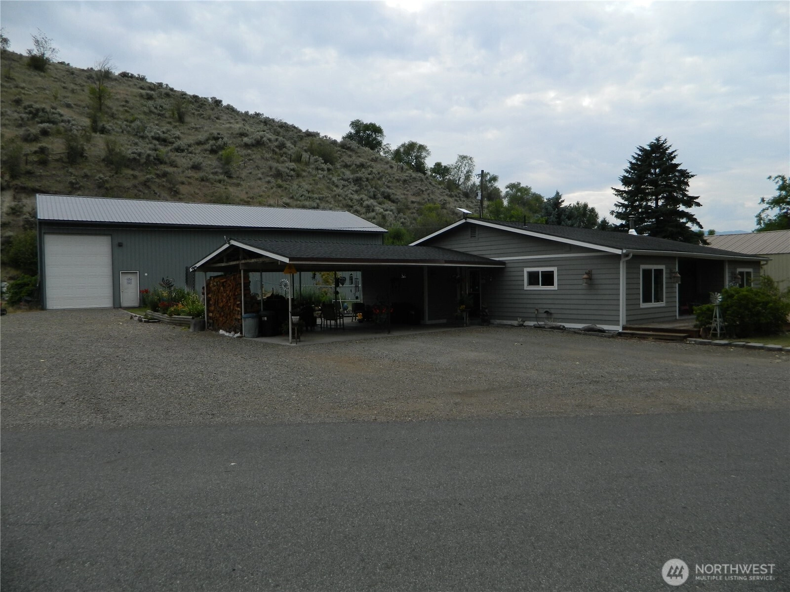 44 Bonaparte Ave Tonasket WA 98855