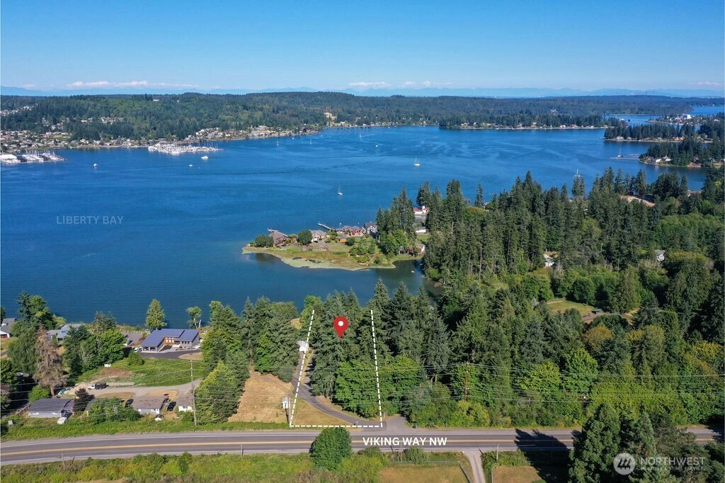 17198 Viking Way NW Poulsbo WA 98370