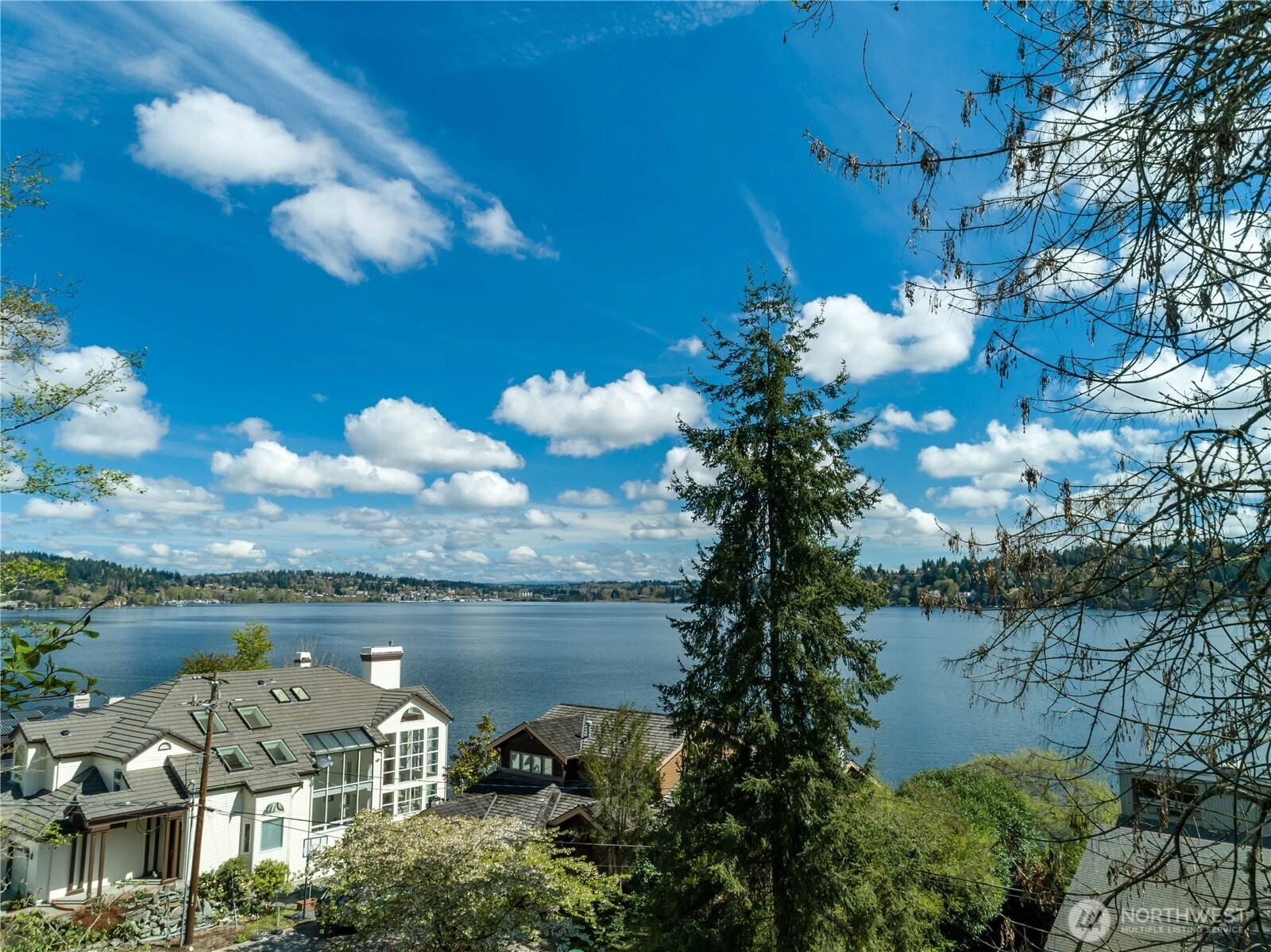 146 xx 40th Ave NE Lake Forest Park WA 98155