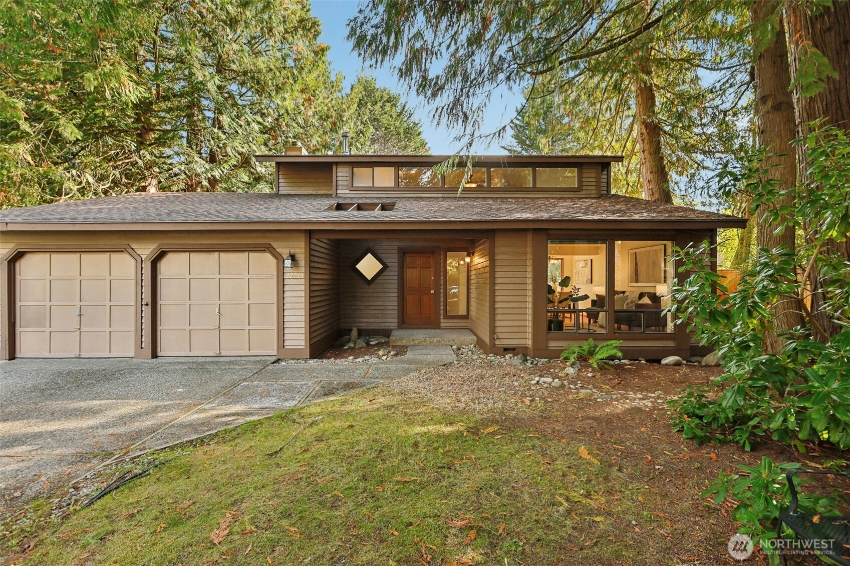 22035 NE 15th St Sammamish WA 98074
