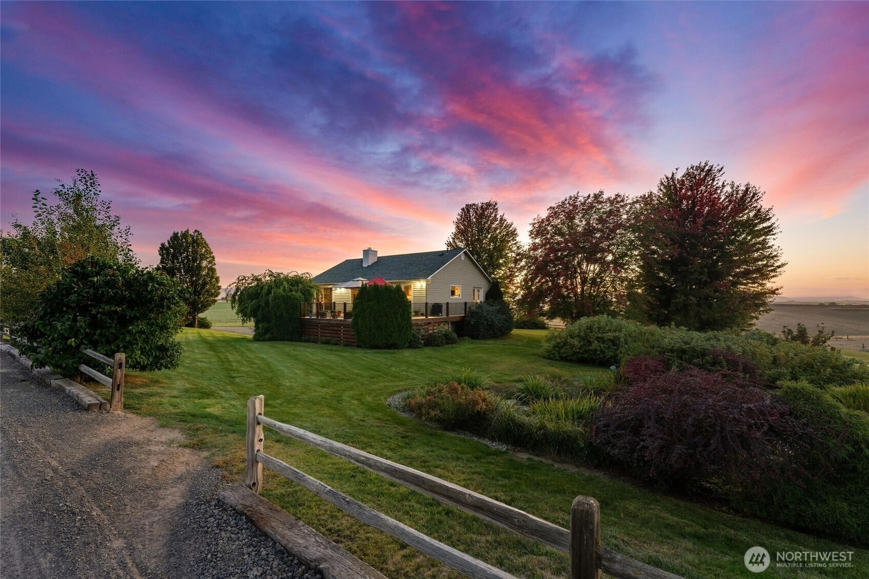 288 Meadowlark Ln Touchet WA 99360